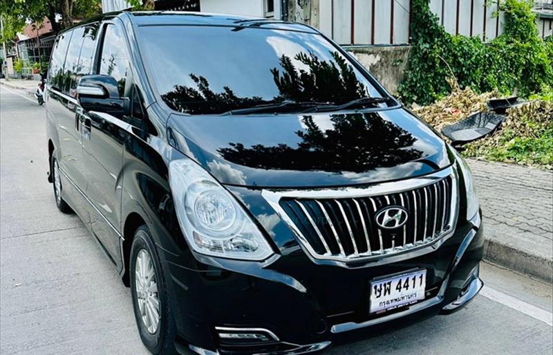 ขายรถตู้มือสอง hyundai h-1 รถปี2018 รหัส 77885 รูปที่3