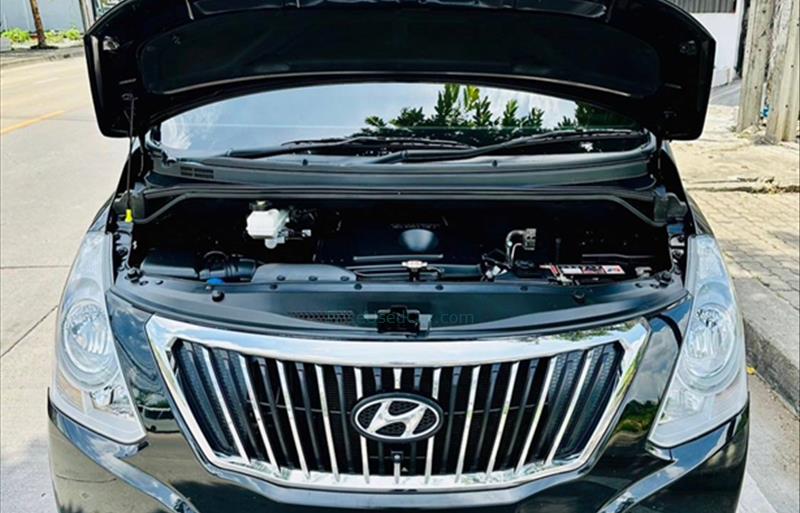 ขายรถตู้มือสอง-hyundai-ฮุนได-h-1-เอชวัน-รถปี2018-รหัส77885-fbd41d7d.jpg ขายรถตู้มือสอง-hyundai-ฮุนได-h-1-เอชวัน-รถปี2018-รหัส77885-fbd41d7d.jpg