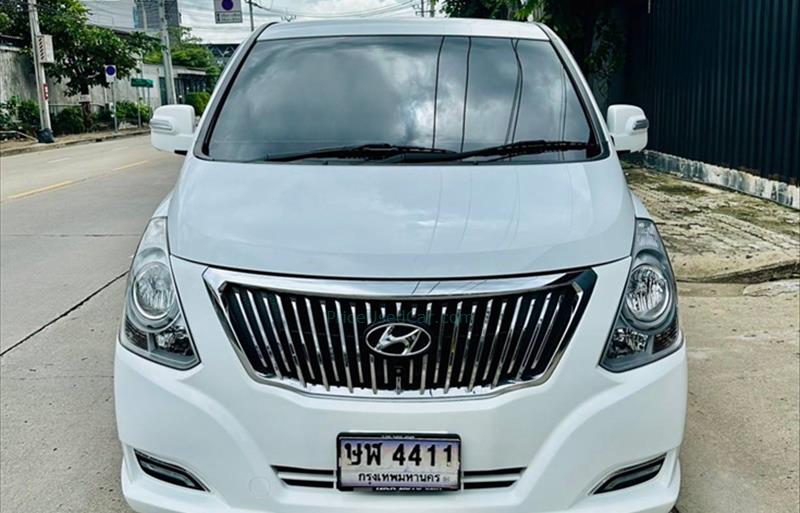 ขายรถตู้มือสอง hyundai h-1 รถปี2018 รหัส 77889 รูปที่2