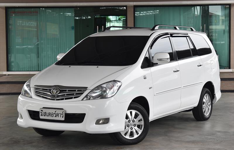 รถตู้มือสอง TOYOTA INNOVA รถปี 2010