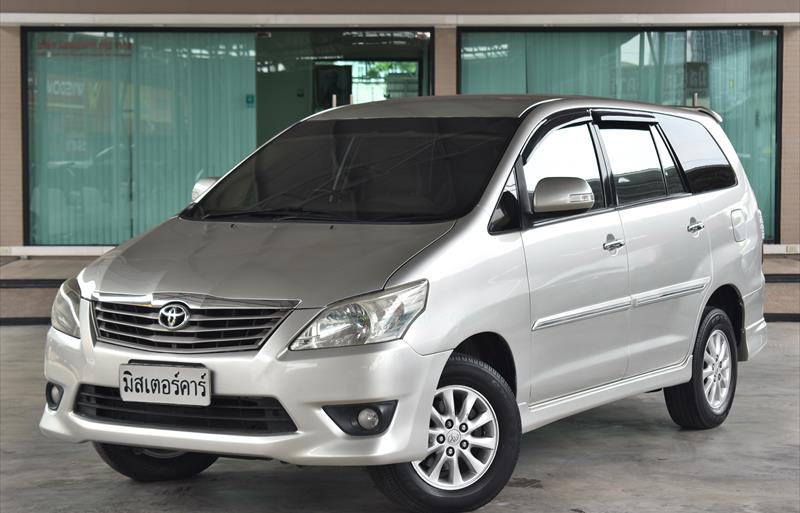 รถตู้มือสอง TOYOTA INNOVA รถปี 2014
