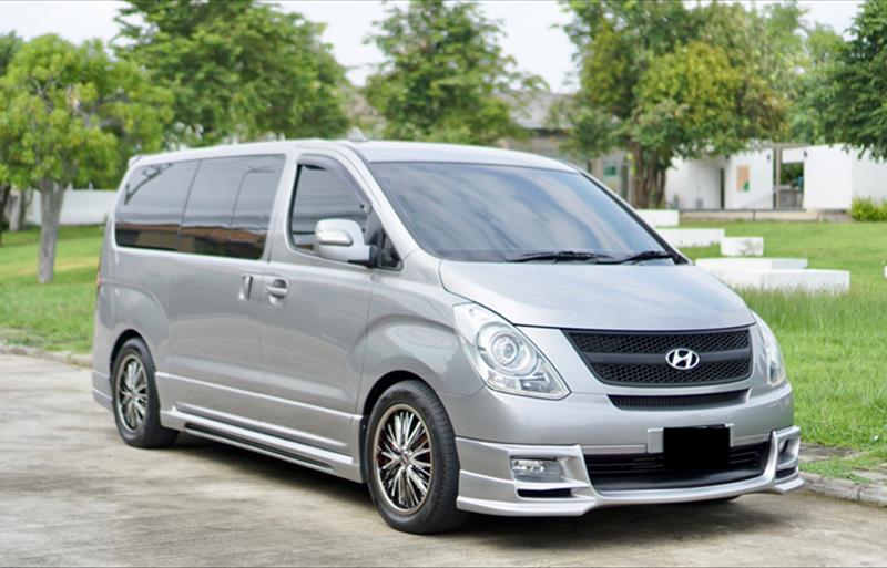 รถตู้มือสอง HYUNDAI H-1 รถปี 2013