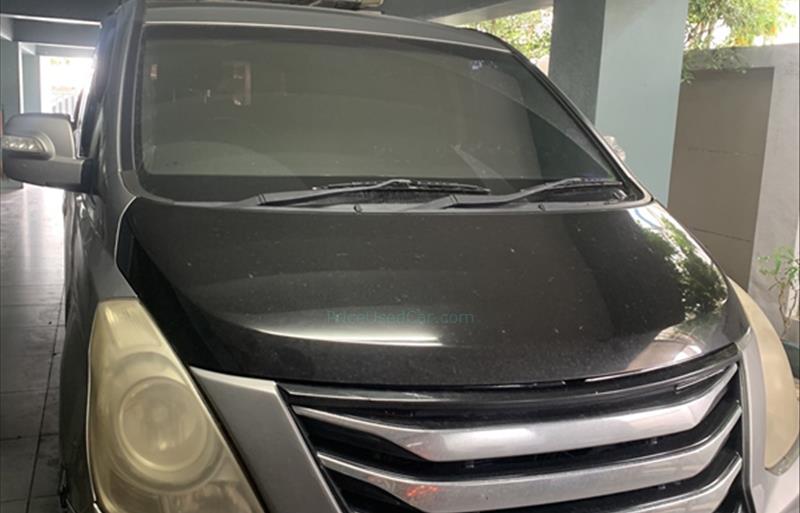 รถตู้มือสอง HYUNDAI H-1 รถปี 2010