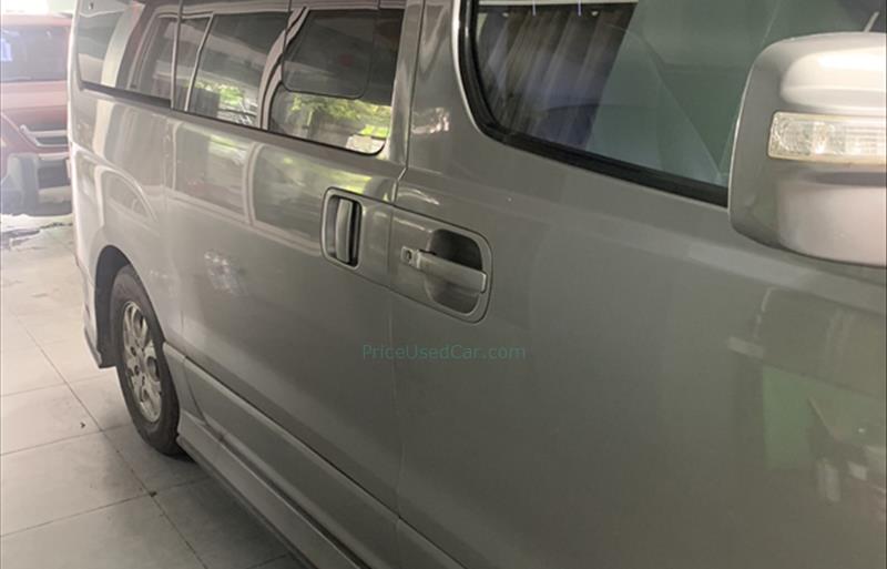 ขายรถตู้มือสอง hyundai h-1 รถปี2010 รหัส 77950 รูปที่3