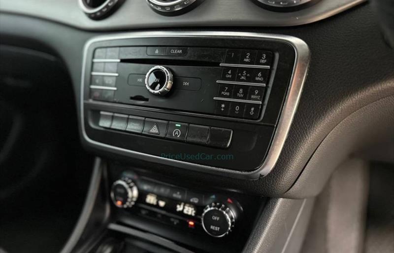 ขายรถเก๋งมือสอง-mercedes-benz-เมอร์เซเดสเบนซ์-gla250-รถปี2016-รหัส77958-3bb7d2f6.jpg ขายรถเก๋งมือสอง-mercedes-benz-เมอร์เซเดสเบนซ์-gla250-รถปี2016-รหัส77958-3bb7d2f6.jpg