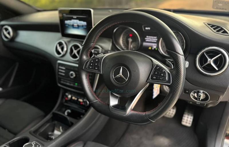 ขายรถเก๋งมือสอง-mercedes-benz-เมอร์เซเดสเบนซ์-gla250-รถปี2016-รหัส77958-537c7bb4.jpg ขายรถเก๋งมือสอง-mercedes-benz-เมอร์เซเดสเบนซ์-gla250-รถปี2016-รหัส77958-537c7bb4.jpg