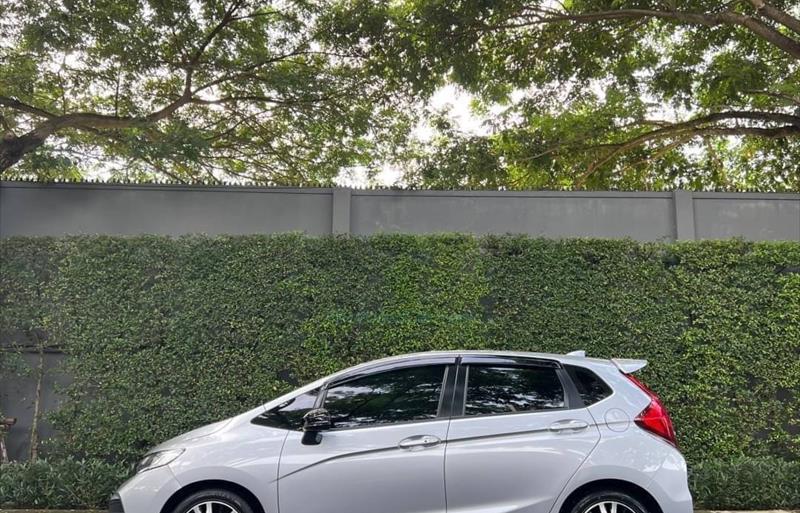 ขายรถเก๋งมือสอง-honda-ฮอนด้า-jazz-แจ๊ส-รถปี2019-รหัส78009-843fd8d4.jpg ขายรถเก๋งมือสอง-honda-ฮอนด้า-jazz-แจ๊ส-รถปี2019-รหัส78009-843fd8d4.jpg