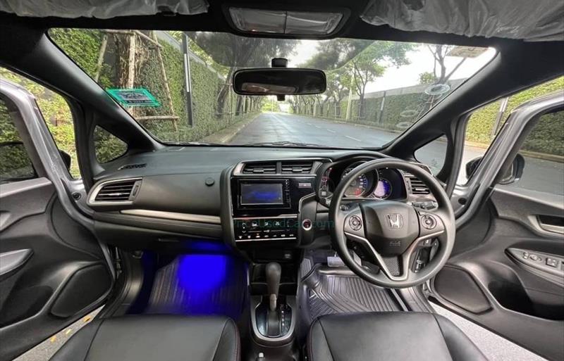 ขายรถเก๋งมือสอง-honda-ฮอนด้า-jazz-แจ๊ส-รถปี2019-รหัส78009-94e75340.jpg ขายรถเก๋งมือสอง-honda-ฮอนด้า-jazz-แจ๊ส-รถปี2019-รหัส78009-94e75340.jpg