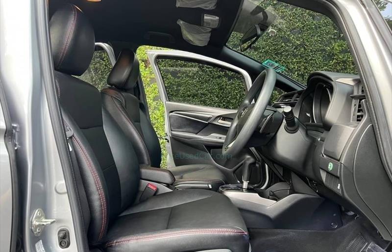 ขายรถเก๋งมือสอง-honda-ฮอนด้า-jazz-แจ๊ส-รถปี2019-รหัส78009-f55c47aa.jpg ขายรถเก๋งมือสอง-honda-ฮอนด้า-jazz-แจ๊ส-รถปี2019-รหัส78009-f55c47aa.jpg