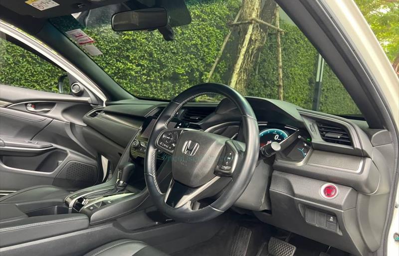 ขายรถเก๋งมือสอง-honda-ฮอนด้า-civic-ซีวิค-รถปี2018-รหัส78021-206496c9.jpg ขายรถเก๋งมือสอง-honda-ฮอนด้า-civic-ซีวิค-รถปี2018-รหัส78021-206496c9.jpg