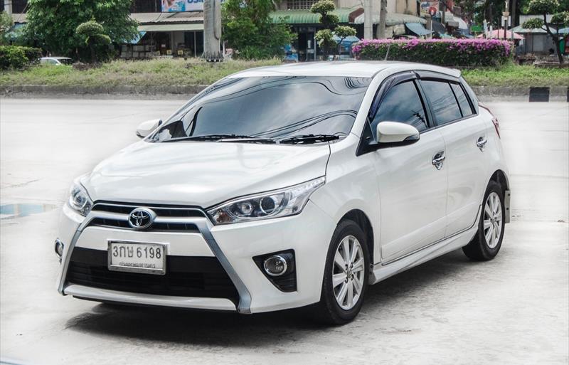 รถเก๋งมือสอง TOYOTA YARIS รถปี 2015