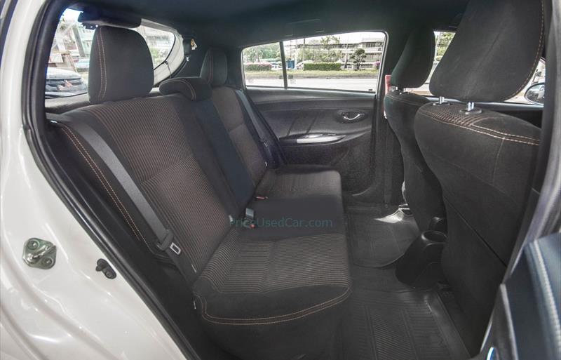 ขายรถเก๋งมือสอง-toyota-โตโยต้า-yaris-ยาริส-รถปี2015-รหัส78027-a212f965.jpg ขายรถเก๋งมือสอง-toyota-โตโยต้า-yaris-ยาริส-รถปี2015-รหัส78027-a212f965.jpg
