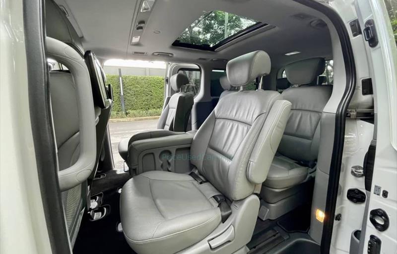 ขายรถตู้มือสอง hyundai h-1 รถปี2019 รหัส 78045 รูปที่8