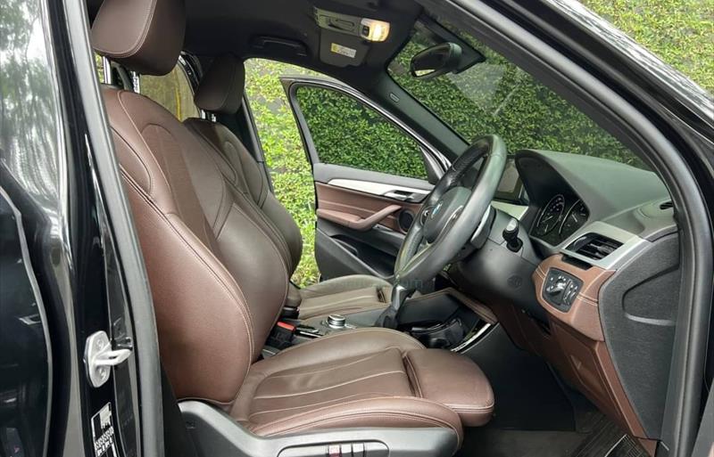 ขายรถ-suv-มือสอง-bmw-บีเอ็มดับบลิว-x1-เอ็กซ์1-รถปี2021-รหัส78046-7238ac52.jpg ขายรถ-suv-มือสอง-bmw-บีเอ็มดับบลิว-x1-เอ็กซ์1-รถปี2021-รหัส78046-7238ac52.jpg