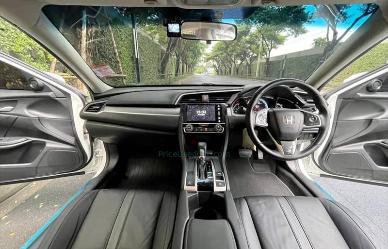 ขายรถเก๋งมือสอง-honda-ฮอนด้า-civic-ซีวิค-รถปี2017-รหัส78053-61667c76.jpg ขายรถเก๋งมือสอง-honda-ฮอนด้า-civic-ซีวิค-รถปี2017-รหัส78053-61667c76.jpg