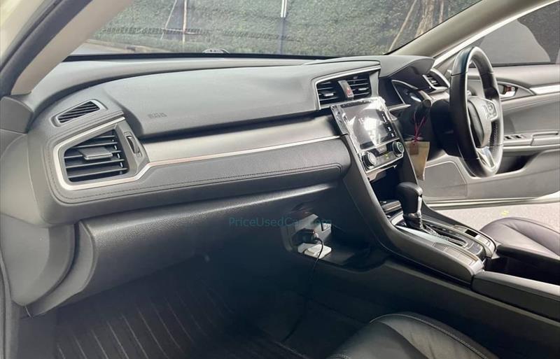 ขายรถเก๋งมือสอง-honda-ฮอนด้า-civic-ซีวิค-รถปี2017-รหัส78053-b8c390c9.jpg ขายรถเก๋งมือสอง-honda-ฮอนด้า-civic-ซีวิค-รถปี2017-รหัส78053-b8c390c9.jpg