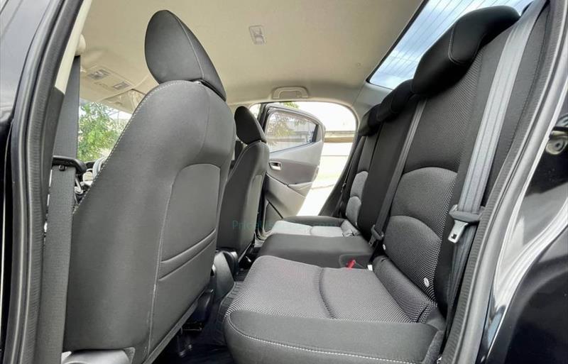 ขายรถเก๋งมือสอง-mazda-มาสด้า-2-สอง-รถปี2018-รหัส78082-a3e81135.jpg ขายรถเก๋งมือสอง-mazda-มาสด้า-2-สอง-รถปี2018-รหัส78082-a3e81135.jpg