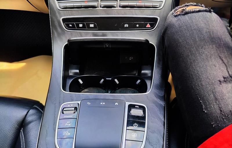 ขายรถเก๋งมือสอง-mercedes-benz-เมอร์เซเดสเบนซ์-e300-อีสามศูนย์ศูนย์-รถปี2022-รหัส78096-aeb9a817.jpg ขายรถเก๋งมือสอง-mercedes-benz-เมอร์เซเดสเบนซ์-e300-อีสามศูนย์ศูนย์-รถปี2022-รหัส78096-aeb9a817.jpg