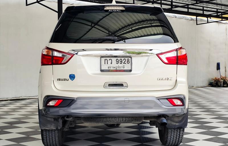 ขายรถอเนกประสงค์มือสอง isuzu mu-7 รถปี2017 รหัส 78108 รูปที่4 ขายรถอเนกประสงค์มือสอง isuzu mu-7 รถปี2017 รหัส 78108 รูปที่4