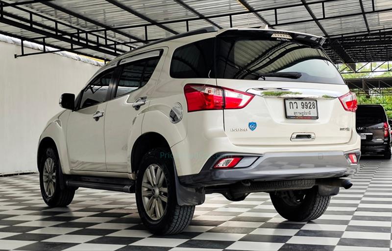 ขายรถอเนกประสงค์มือสอง isuzu mu-7 รถปี2017 รหัส 78108 รูปที่3 ขายรถอเนกประสงค์มือสอง isuzu mu-7 รถปี2017 รหัส 78108 รูปที่3