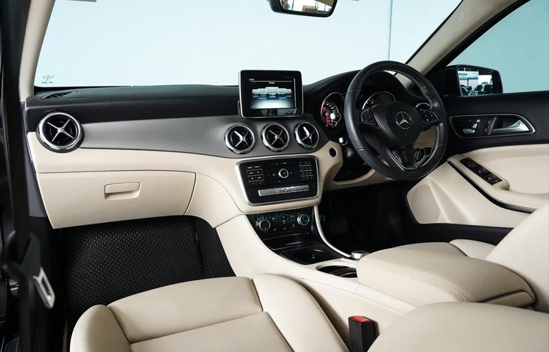 ขายรถเก๋งมือสอง mercedes-benz cla200 รถปี2021 รหัส 78126-รูปที่7 ขายรถเก๋งมือสอง mercedes-benz cla200 รถปี2021 รหัส 78126-รูปที่7