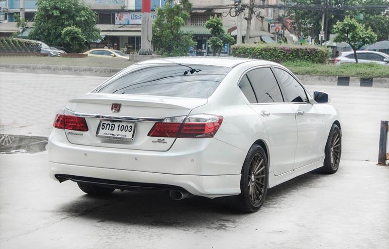 ขายรถเก๋งมือสอง-honda-ฮอนด้า-accord-แอคคอร์ด-รถปี2013-รหัส78127-25d021f5.jpg ขายรถเก๋งมือสอง-honda-ฮอนด้า-accord-แอคคอร์ด-รถปี2013-รหัส78127-25d021f5.jpg