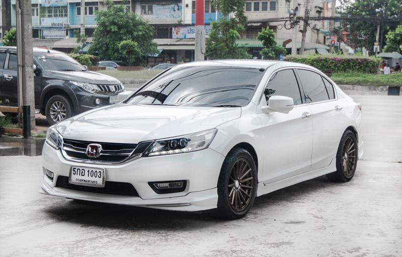 รถเก๋งมือสอง HONDA ACCORD รถปี 2013