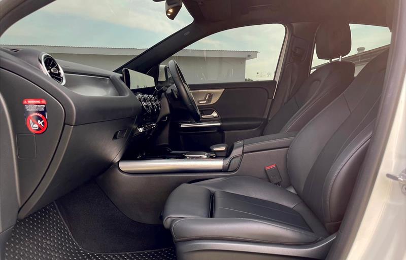 ขายรถเก๋งมือสอง-mercedes-benz-เมอร์เซเดสเบนซ์-gla200-รถปี2021-รหัส78129-49364db7.jpg ขายรถเก๋งมือสอง-mercedes-benz-เมอร์เซเดสเบนซ์-gla200-รถปี2021-รหัส78129-49364db7.jpg