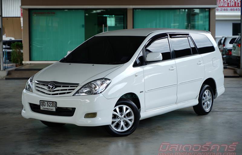 รถตู้มือสอง TOYOTA INNOVA รถปี 2011