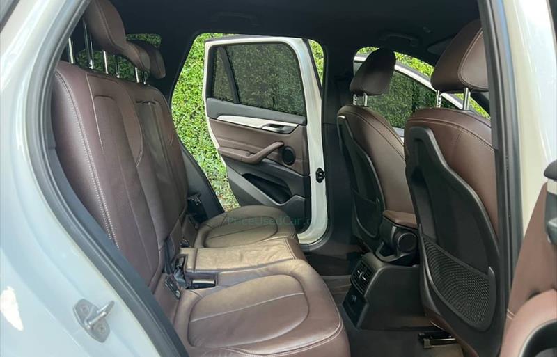ขายรถ-suv-มือสอง-bmw-บีเอ็มดับบลิว-x1-เอ็กซ์1-รถปี2018-รหัส78221-d27d1205.jpg ขายรถ-suv-มือสอง-bmw-บีเอ็มดับบลิว-x1-เอ็กซ์1-รถปี2018-รหัส78221-d27d1205.jpg