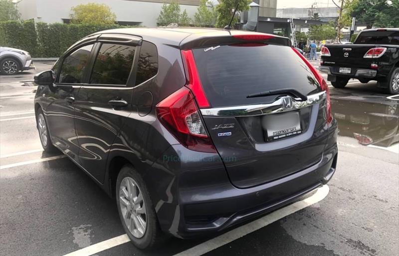 ขายรถเก๋งมือสอง-honda-ฮอนด้า-jazz-แจ๊ส-รถปี2018-รหัส78251-9949727a.jpg ขายรถเก๋งมือสอง-honda-ฮอนด้า-jazz-แจ๊ส-รถปี2018-รหัส78251-9949727a.jpg