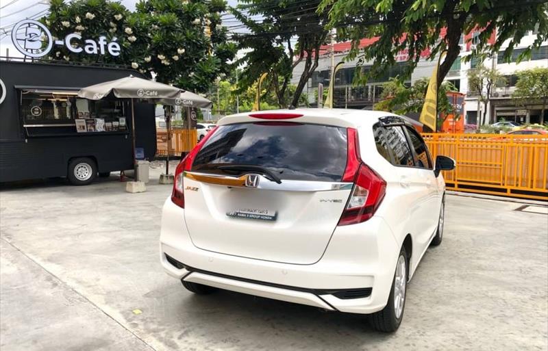 ขายรถเก๋งมือสอง honda jazz รถปี2020 รหัส 78254 รูปที่3