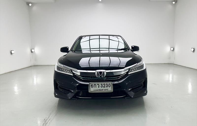 ขายรถเก๋งมือสอง-honda-ฮอนด้า-accord-แอคคอร์ด-รถปี2017-รหัส78295-4a208896.jpg ขายรถเก๋งมือสอง-honda-ฮอนด้า-accord-แอคคอร์ด-รถปี2017-รหัส78295-4a208896.jpg