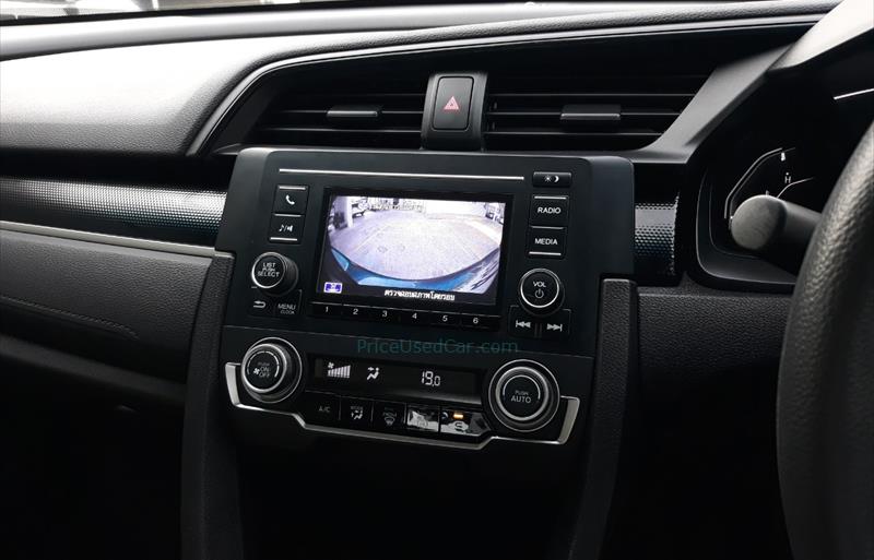 ขายรถเก๋งมือสอง-honda-ฮอนด้า-civic-ซีวิค-รถปี2020-รหัส78298-60a2eab5.jpg ขายรถเก๋งมือสอง-honda-ฮอนด้า-civic-ซีวิค-รถปี2020-รหัส78298-60a2eab5.jpg