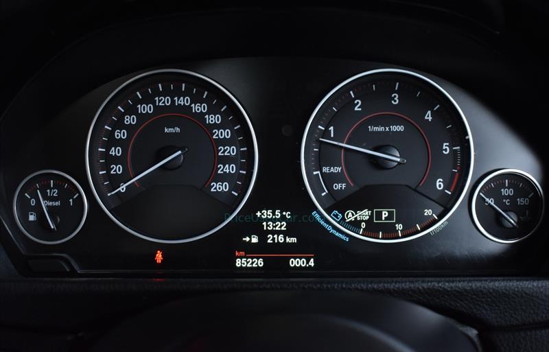 ขายรถเก๋งมือสอง-bmw-บีเอ็มดับบลิว-320d-สามสองศูนย์ดี-รถปี2015-รหัส78322-567703b4.jpg ขายรถเก๋งมือสอง-bmw-บีเอ็มดับบลิว-320d-สามสองศูนย์ดี-รถปี2015-รหัส78322-567703b4.jpg