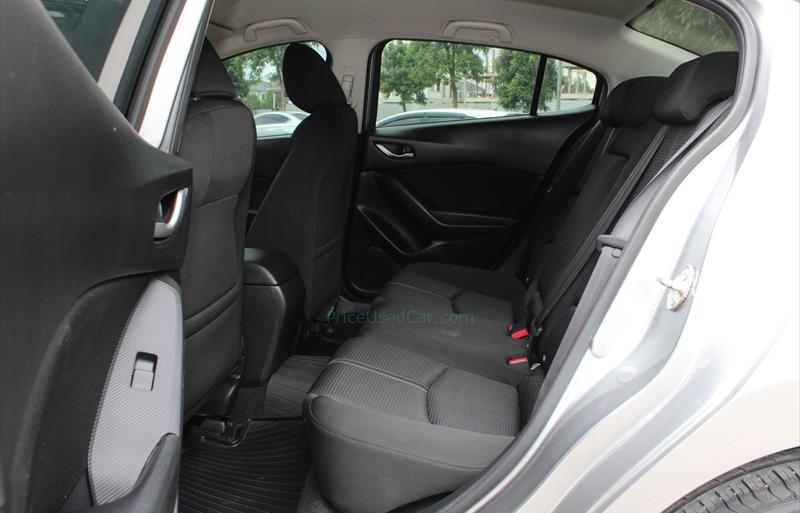 ขายรถเก๋งมือสอง-mazda-มาสด้า-3-สาม-รถปี2018-รหัส78407-bc3c07f0.jpg ขายรถเก๋งมือสอง-mazda-มาสด้า-3-สาม-รถปี2018-รหัส78407-bc3c07f0.jpg