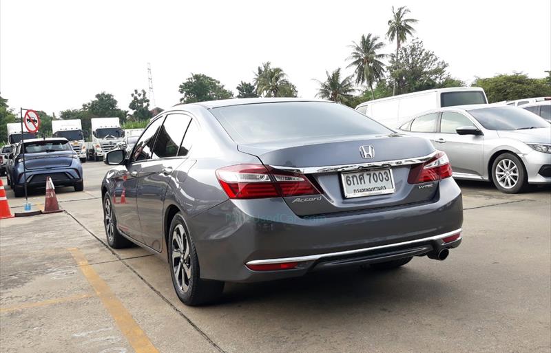 ขายรถเก๋งมือสอง-honda-ฮอนด้า-accord-แอคคอร์ด-รถปี2017-รหัส78409-8ba66035.jpg ขายรถเก๋งมือสอง-honda-ฮอนด้า-accord-แอคคอร์ด-รถปี2017-รหัส78409-8ba66035.jpg