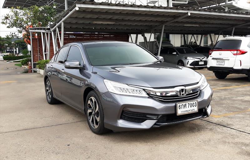 ขายรถเก๋งมือสอง honda accord รถปี2017 รหัส 78409 รูปที่6