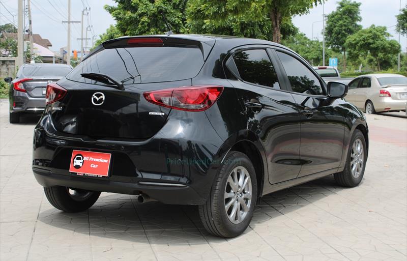 ขายรถเก๋งมือสอง-mazda-มาสด้า-2-สอง-รถปี2022-รหัส78481-5532777c.jpg ขายรถเก๋งมือสอง-mazda-มาสด้า-2-สอง-รถปี2022-รหัส78481-5532777c.jpg