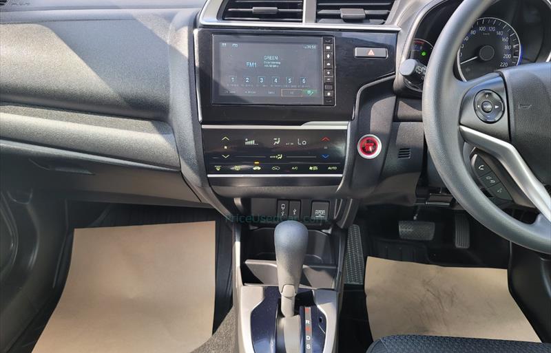 ขายรถเก๋งมือสอง-honda-ฮอนด้า-jazz-แจ๊ส-รถปี2020-รหัส78488-0fb86a7d.jpg ขายรถเก๋งมือสอง-honda-ฮอนด้า-jazz-แจ๊ส-รถปี2020-รหัส78488-0fb86a7d.jpg