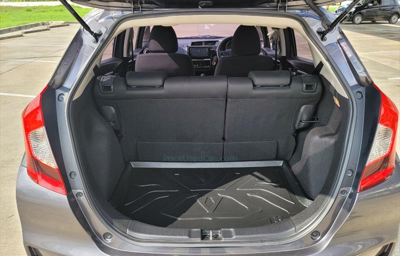 ขายรถเก๋งมือสอง-honda-ฮอนด้า-jazz-แจ๊ส-รถปี2020-รหัส78488-3f3a66f5.jpg ขายรถเก๋งมือสอง-honda-ฮอนด้า-jazz-แจ๊ส-รถปี2020-รหัส78488-3f3a66f5.jpg