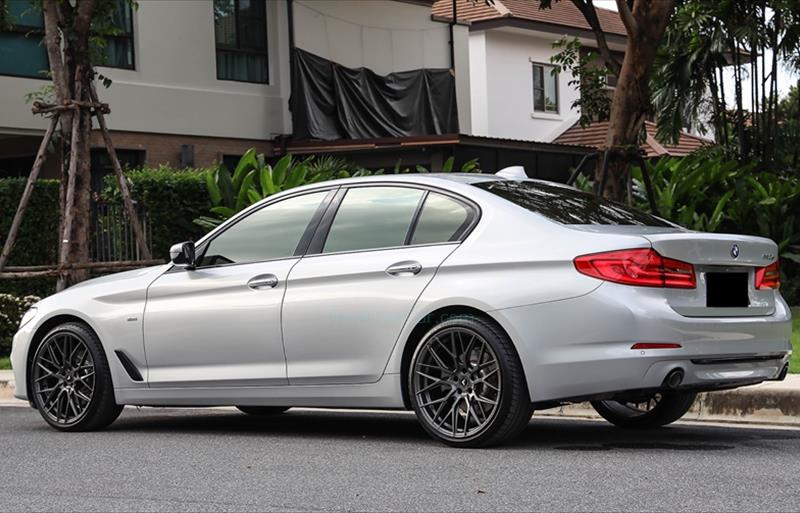 ขายรถเก๋งมือสอง-bmw-บีเอ็มดับบลิว-520d-ห้าสองศูนย์ดี-รถปี2017-รหัส78579-2f494a35.jpg ขายรถเก๋งมือสอง-bmw-บีเอ็มดับบลิว-520d-ห้าสองศูนย์ดี-รถปี2017-รหัส78579-2f494a35.jpg