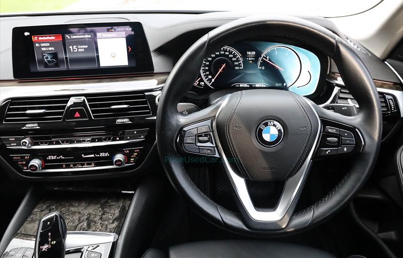 ขายรถเก๋งมือสอง-bmw-บีเอ็มดับบลิว-520d-ห้าสองศูนย์ดี-รถปี2017-รหัส78579-358e13e4.jpg ขายรถเก๋งมือสอง-bmw-บีเอ็มดับบลิว-520d-ห้าสองศูนย์ดี-รถปี2017-รหัส78579-358e13e4.jpg