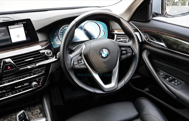 ขายรถเก๋งมือสอง-bmw-บีเอ็มดับบลิว-520d-ห้าสองศูนย์ดี-รถปี2017-รหัส78579-9b81e60f.jpg ขายรถเก๋งมือสอง-bmw-บีเอ็มดับบลิว-520d-ห้าสองศูนย์ดี-รถปี2017-รหัส78579-9b81e60f.jpg