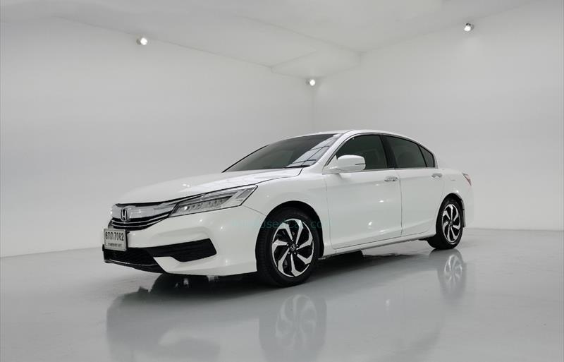 รถเก๋งมือสอง HONDA ACCORD รถปี 2018