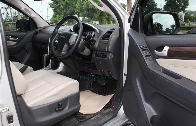 ขายรถ-suv-มือสอง-isuzu-อีซูซุ-mu-x-มิวเอ็กซ์-รถปี2014-รหัส78619-164b233b.jpg ขายรถ-suv-มือสอง-isuzu-อีซูซุ-mu-x-มิวเอ็กซ์-รถปี2014-รหัส78619-164b233b.jpg