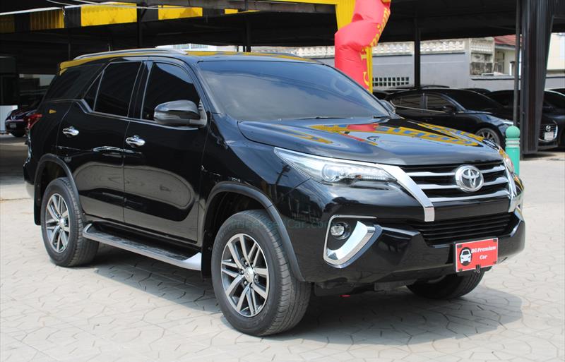 ขายรถ-suv-มือสอง-toyota-โตโยต้า-fortuner-ฟอร์จูนเนอร์-รถปี2019-รหัส78621-976d1c98.jpg ขายรถ-suv-มือสอง-toyota-โตโยต้า-fortuner-ฟอร์จูนเนอร์-รถปี2019-รหัส78621-976d1c98.jpg