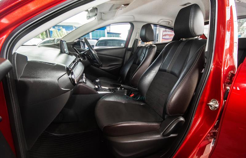 ขายรถเก๋งมือสอง-mazda-มาสด้า-2-สอง-รถปี2018-รหัส78627-6d5c4e45.jpg ขายรถเก๋งมือสอง-mazda-มาสด้า-2-สอง-รถปี2018-รหัส78627-6d5c4e45.jpg