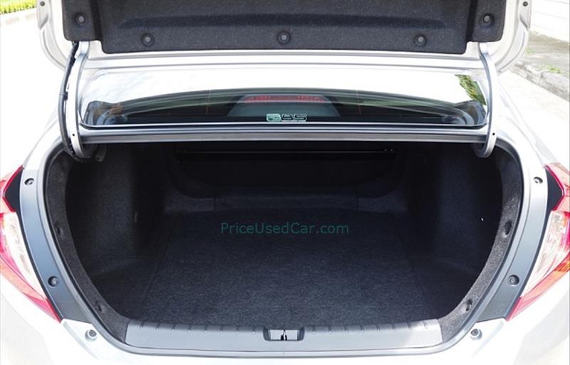 ขายรถเก๋งมือสอง-honda-ฮอนด้า-civic-ซีวิค-รถปี2017-รหัส78688-5ac2dba0.jpg ขายรถเก๋งมือสอง-honda-ฮอนด้า-civic-ซีวิค-รถปี2017-รหัส78688-5ac2dba0.jpg