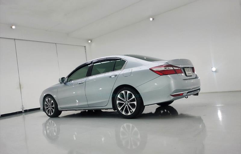 ขายรถเก๋งมือสอง honda accord รถปี2019 รหัส 78715 รูปที่3